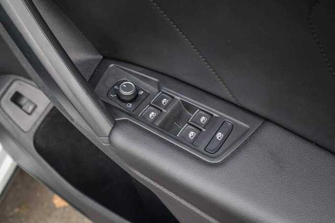 SEAT Tarraco 2.0 TDI XCELLENCE Lux SUV 5dr Diesel DSG Euro 6 (s/s) (150 ps)