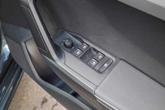 SEAT Ibiza 1.0 TSI XCELLENCE Lux Hatchback 5dr Petrol DSG Euro 6 (s/s) (110 ps)